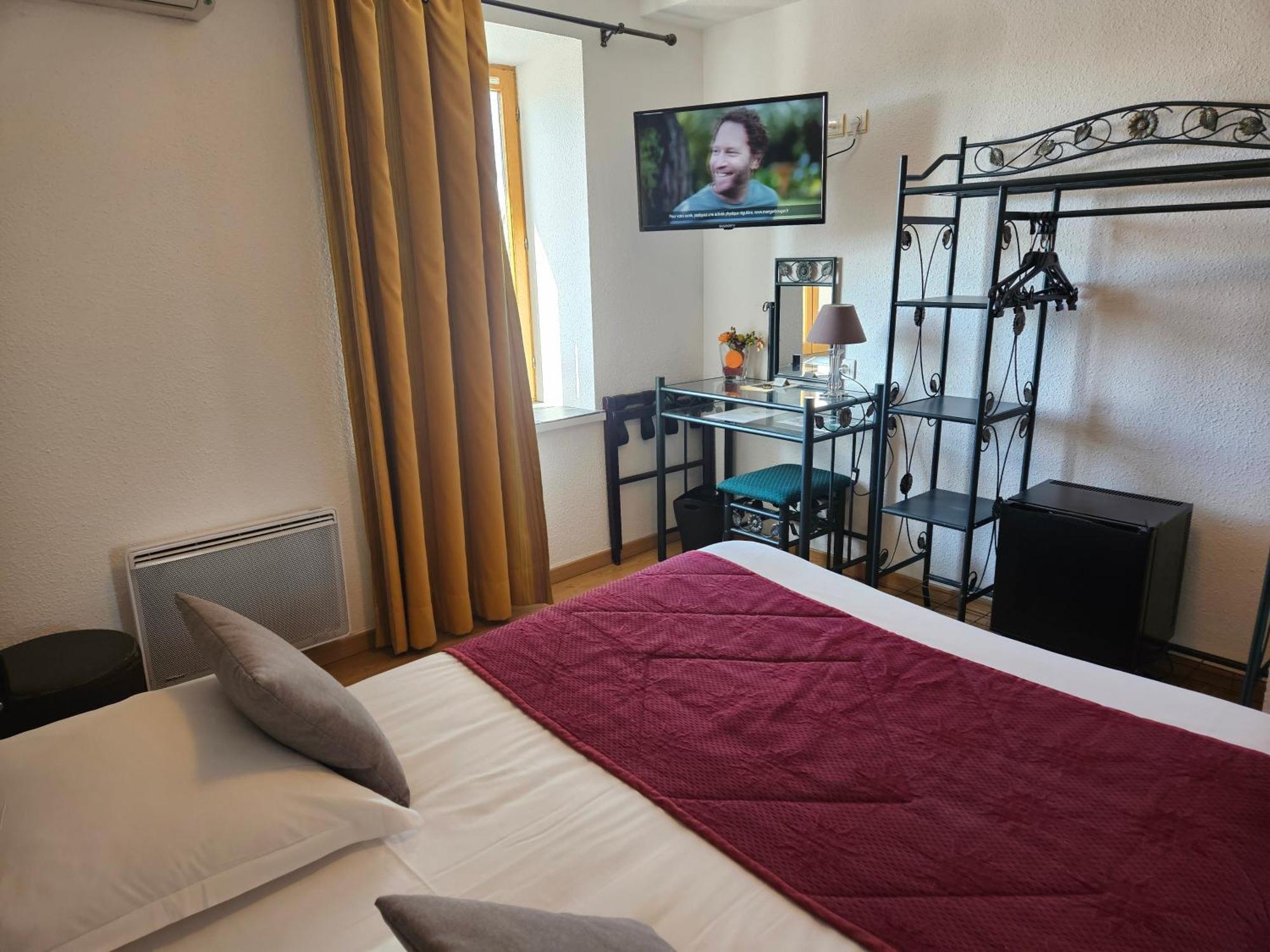 Le Val D'Amby Hotel Hieres-Sur-Amby Ngoại thất bức ảnh