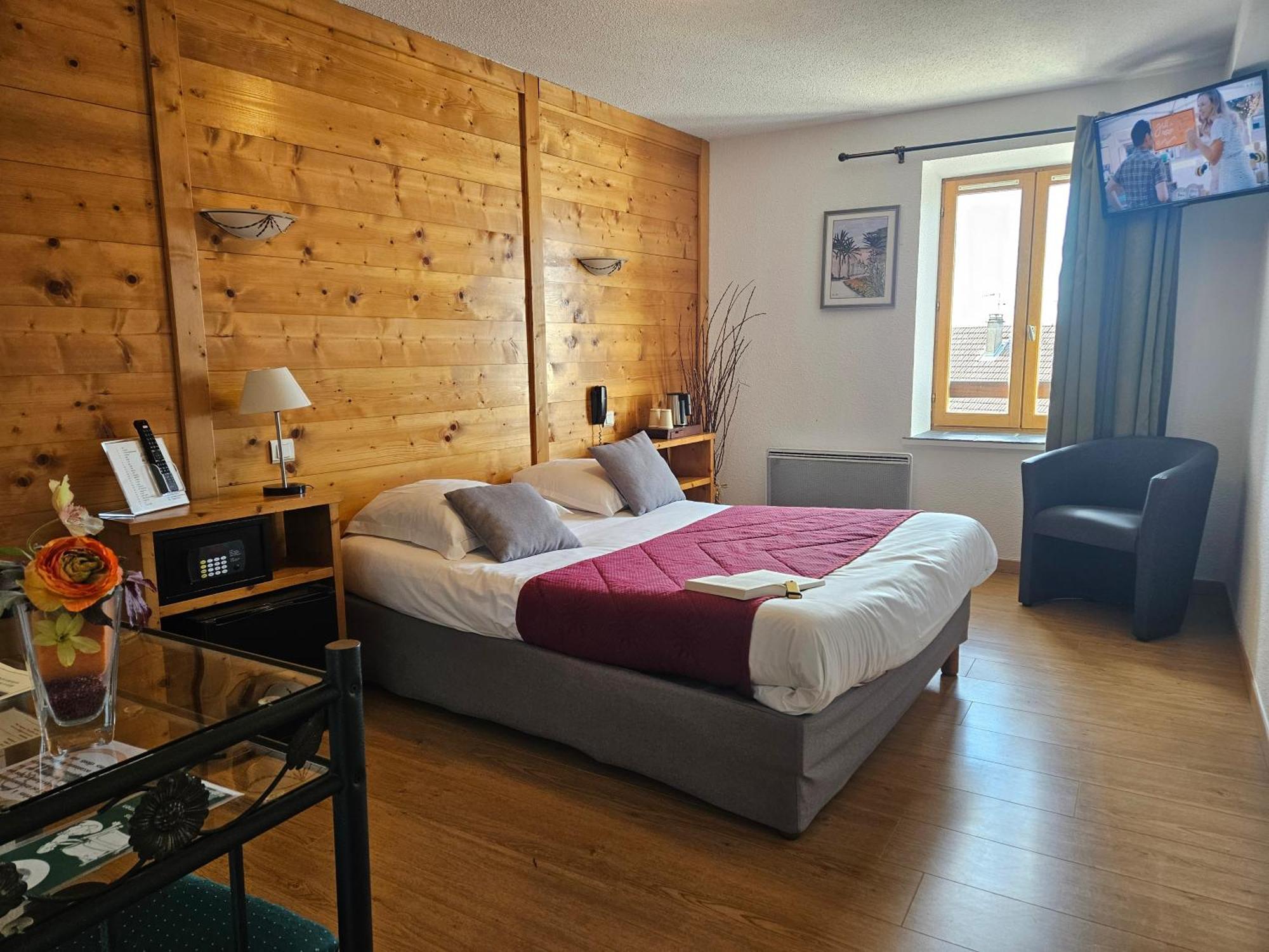 Le Val D'Amby Hotel Hieres-Sur-Amby Ngoại thất bức ảnh