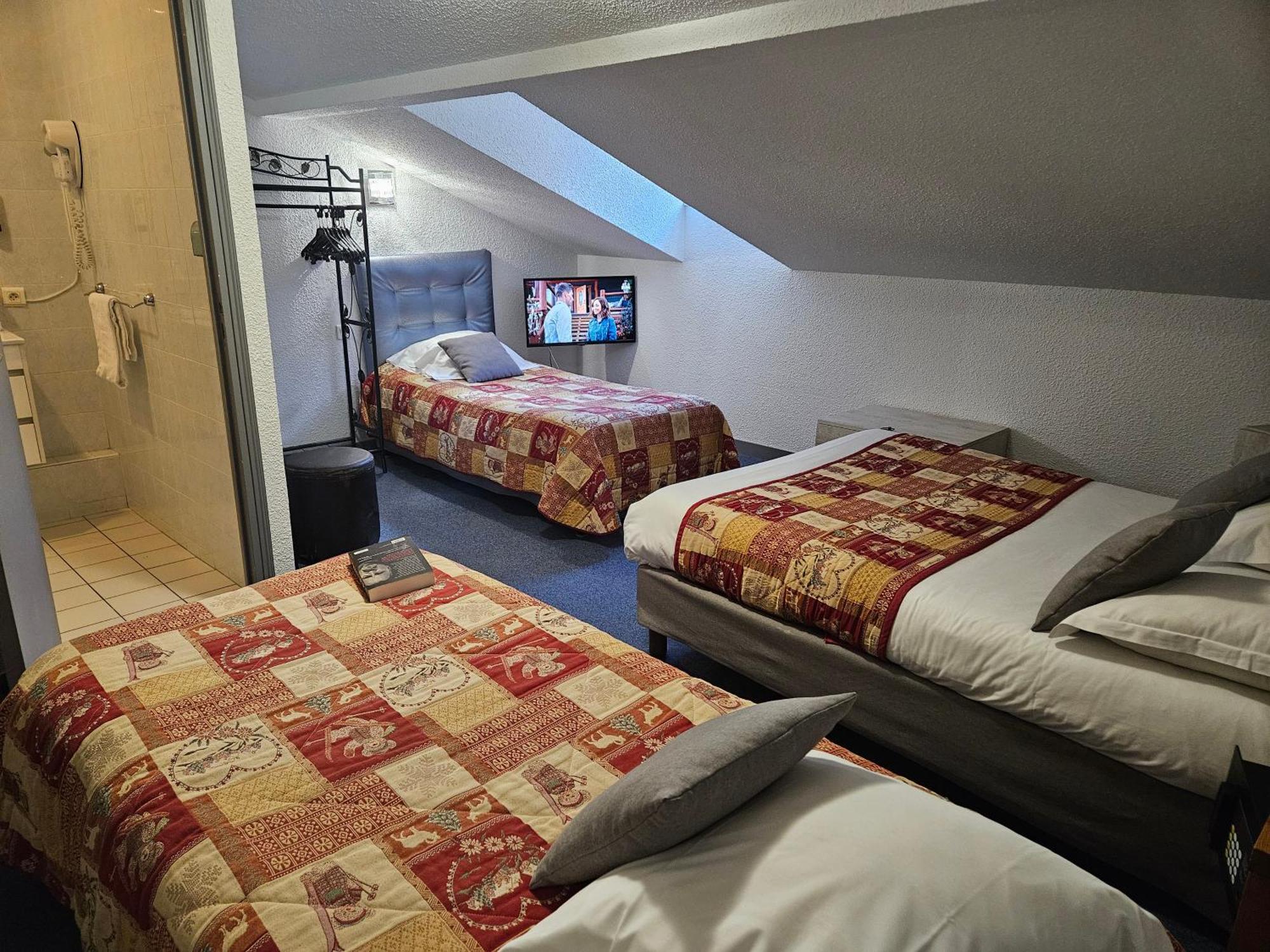 Le Val D'Amby Hotel Hieres-Sur-Amby Ngoại thất bức ảnh