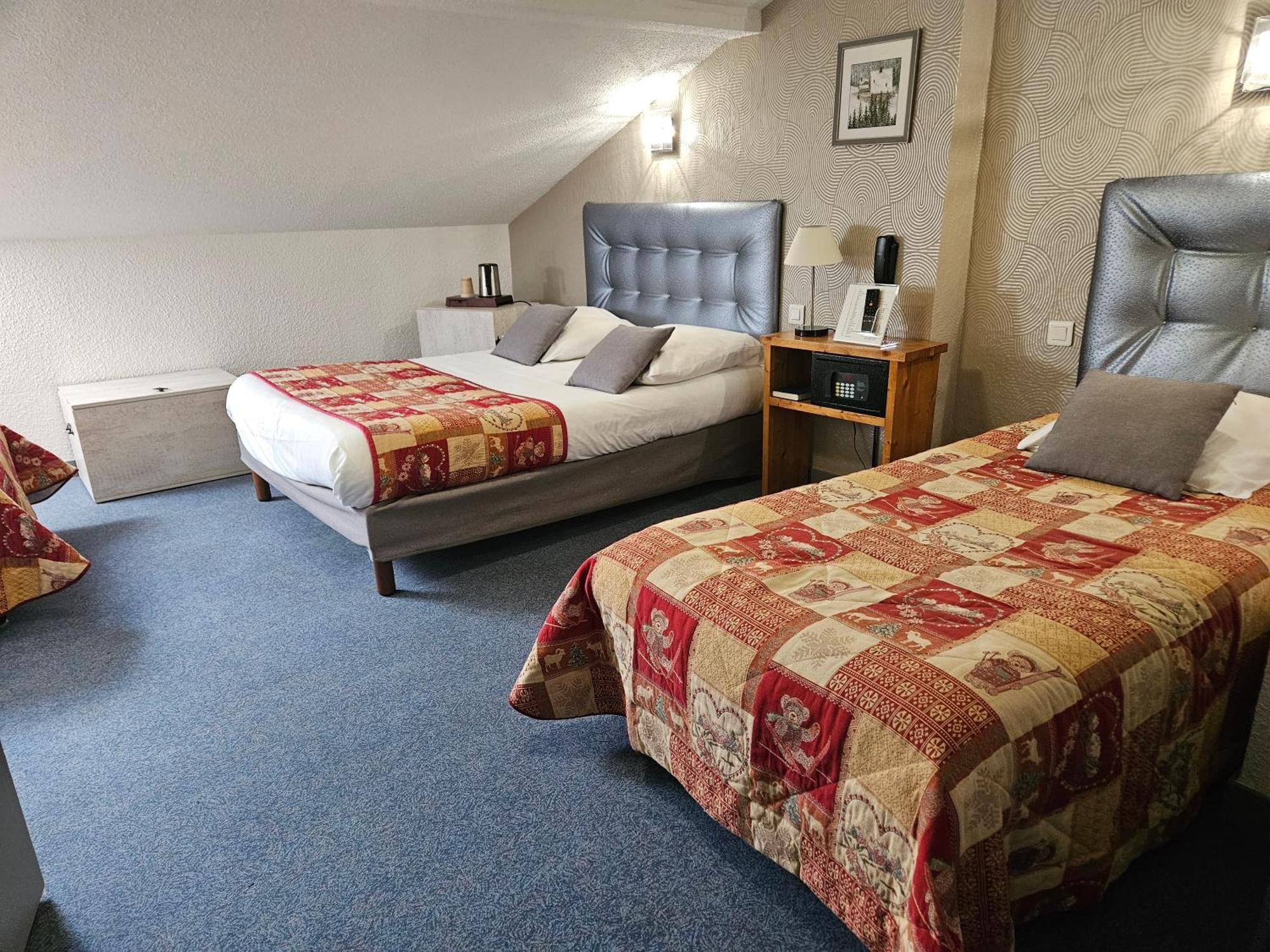Le Val D'Amby Hotel Hieres-Sur-Amby Ngoại thất bức ảnh