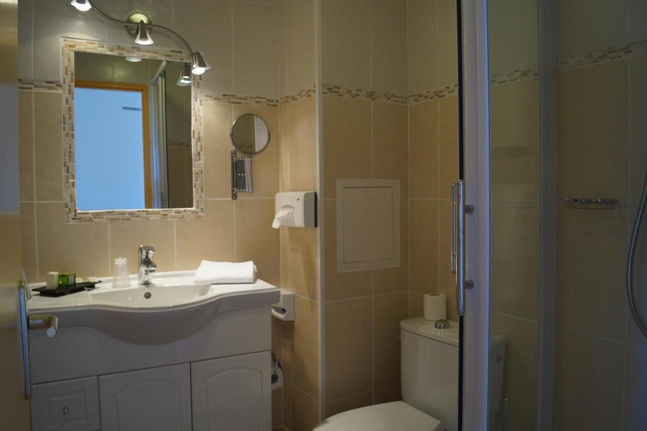 Le Val D'Amby Hotel Hieres-Sur-Amby Ngoại thất bức ảnh